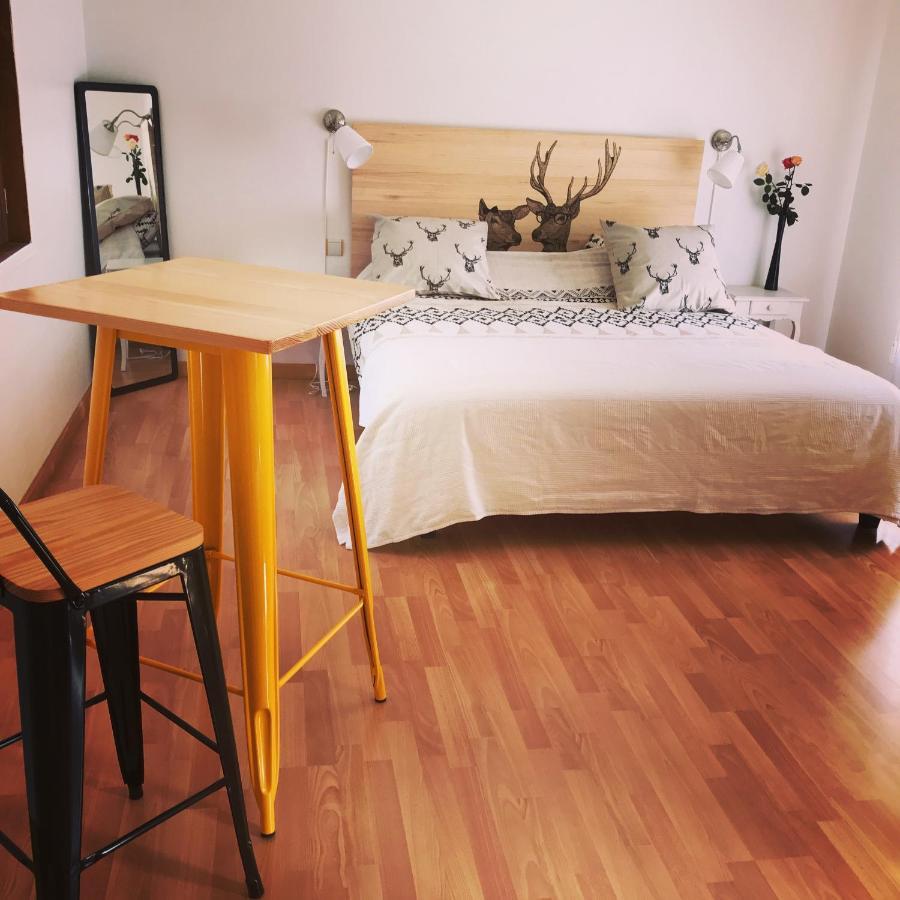 La Taille Haute Chambre Cerf Tigy Ngoại thất bức ảnh